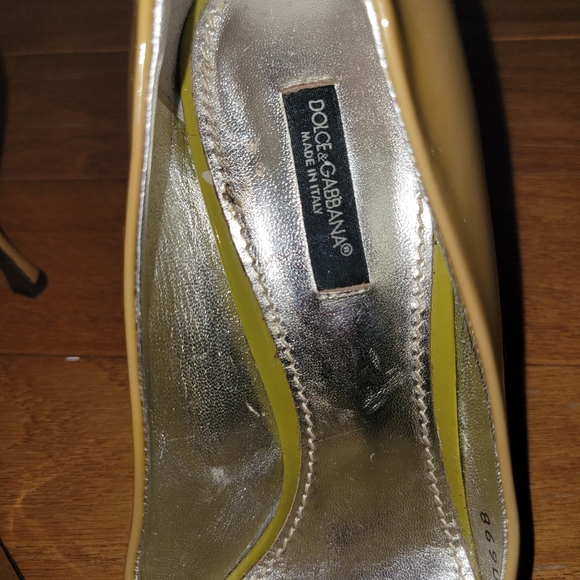 Dolce and Gabbaba pumps - Picture 6 of 6